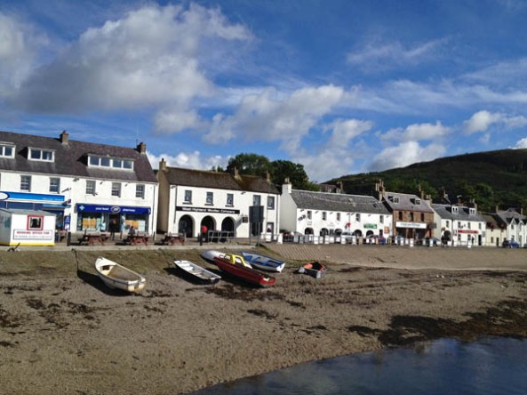 Shore Street, Ullapool. © J. Lynn Stapleton, 30th July 2013
