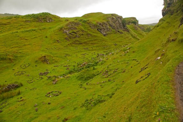 Faerie Glen, Isle of Skye. © J. Lynn Stapleton, 3rd August 2013